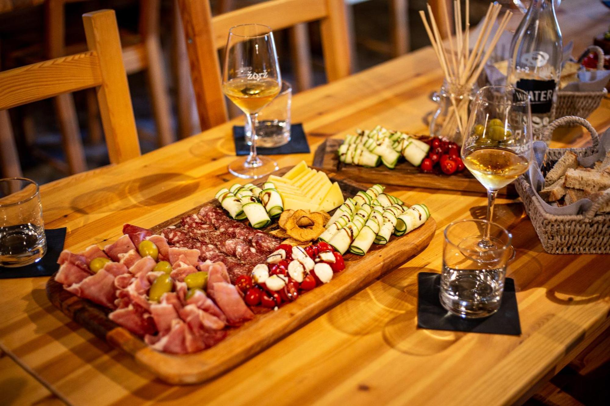 Boutique Rooms & Winery Zorz Віпава Екстер'єр фото